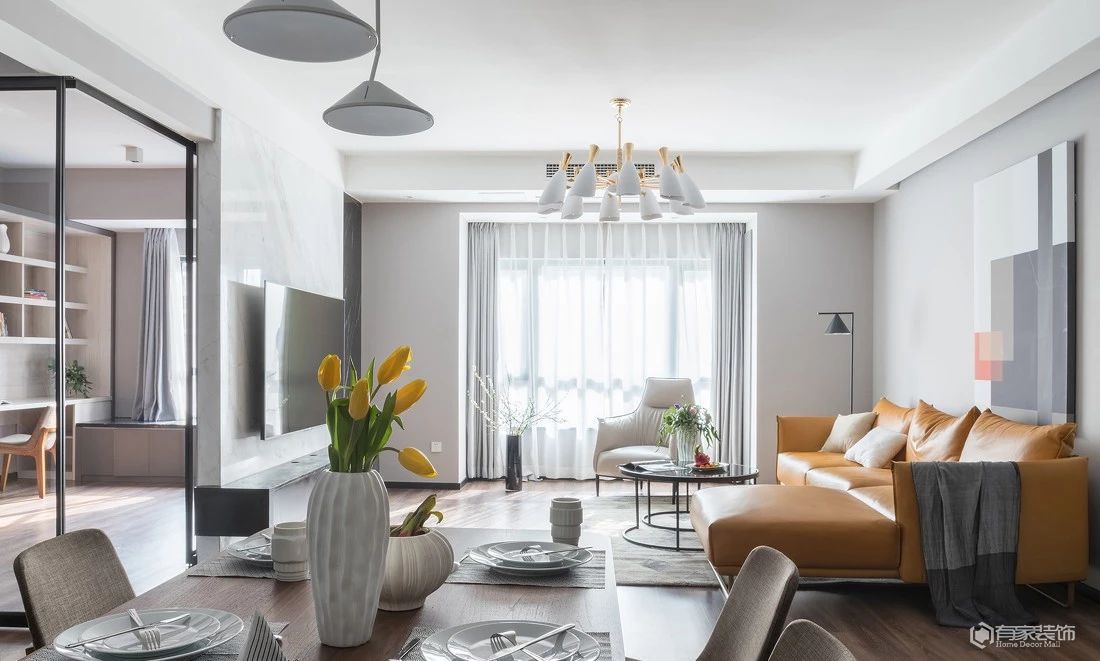 你還在糾結(jié)要不要做復(fù)雜的電視背景墻裝修？ 