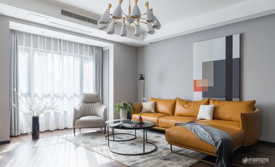 你還在糾結(jié)要不要做復(fù)雜的電視背景墻裝修？ 