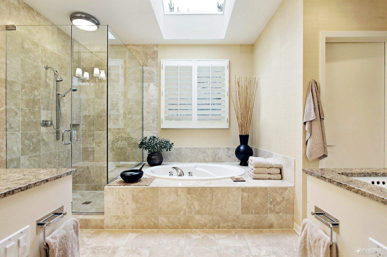 衛(wèi)生間適合做淋浴房嗎？看看裝修公司怎么說！ 