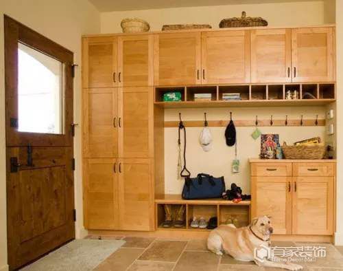 廈門裝修公司讓你輕松擁有實(shí)用又美觀的玄關(guān) 