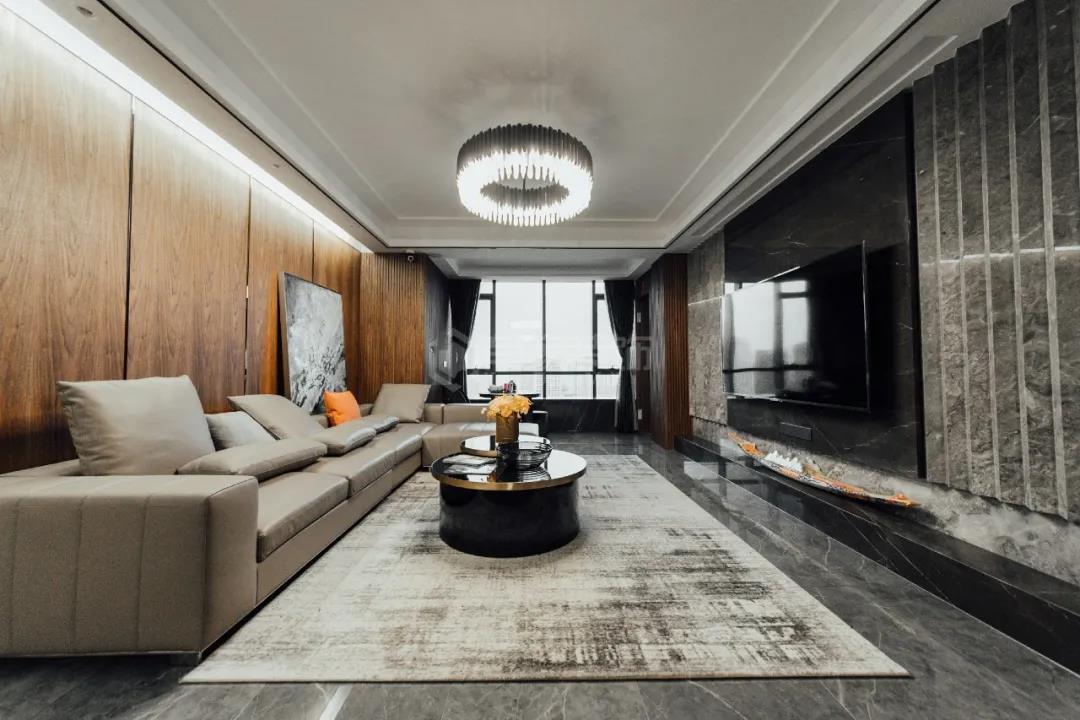 三代人的理想家：萬(wàn)益學(xué)府花園134㎡現(xiàn)代簡(jiǎn)約風(fēng)，搭配超出彩！